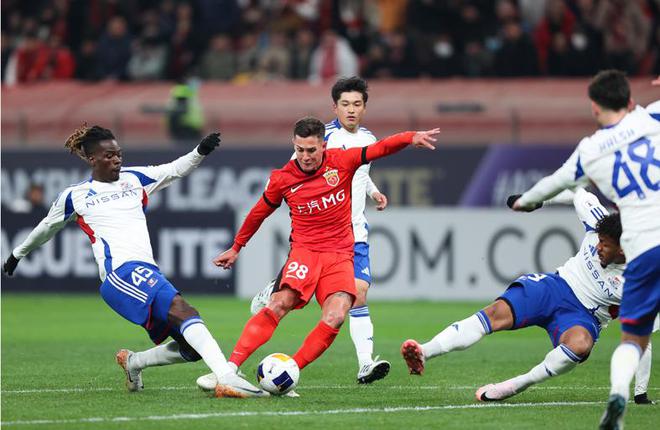 海港挺進(jìn)16強(qiáng)，防橫濱三連勝。光頭戰(zhàn)深圳，上張五挑戰(zhàn)。