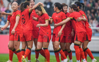 中國(guó)女足大勝，國(guó)腳22歲帽子戲法助攻，球迷狂歡！