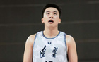 遼寧U22男籃大勝47分，中鋒制霸籃下26+15，趙維倫得分破百得22分。